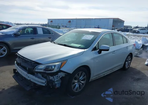 2015 Subaru Legacy 2.5I Premium z USA, uszkodzony, nr VIN 4S3BNBC69F3028912